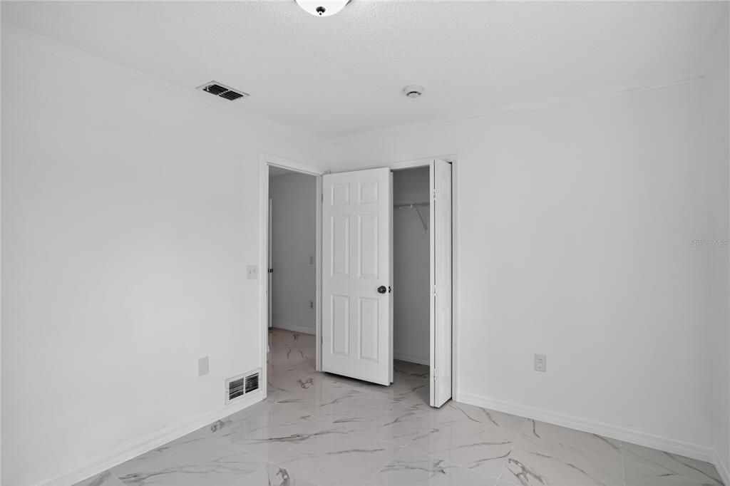 For Rent: $2,450 (4 beds, 2 baths, 2088 Square Feet)