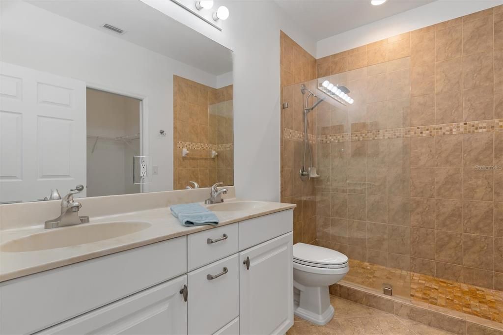 For Sale: $180,000 (3 beds, 2 baths, 1457 Square Feet)