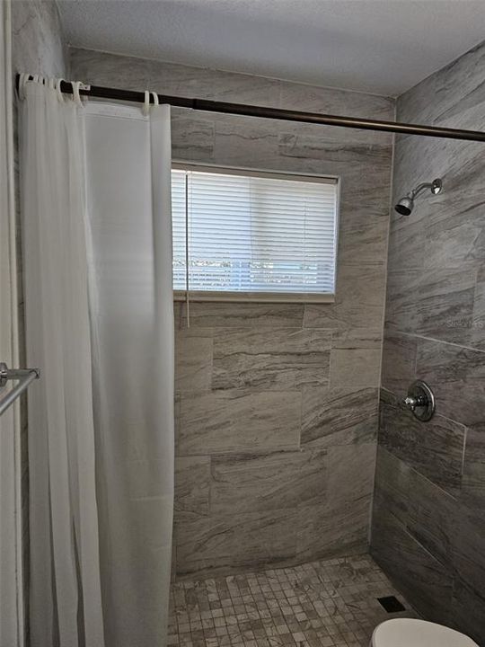 For Rent: $2,475 (3 beds, 2 baths, 1463 Square Feet)