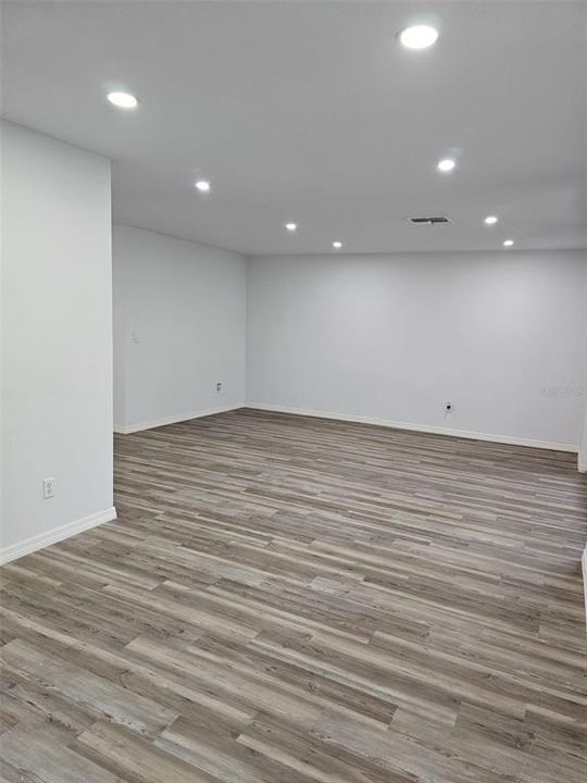 For Rent: $2,475 (3 beds, 2 baths, 1463 Square Feet)