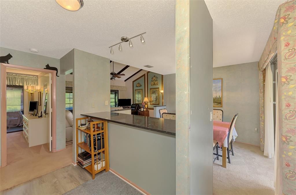 For Sale: $249,900 (2 beds, 2 baths, 1374 Square Feet)