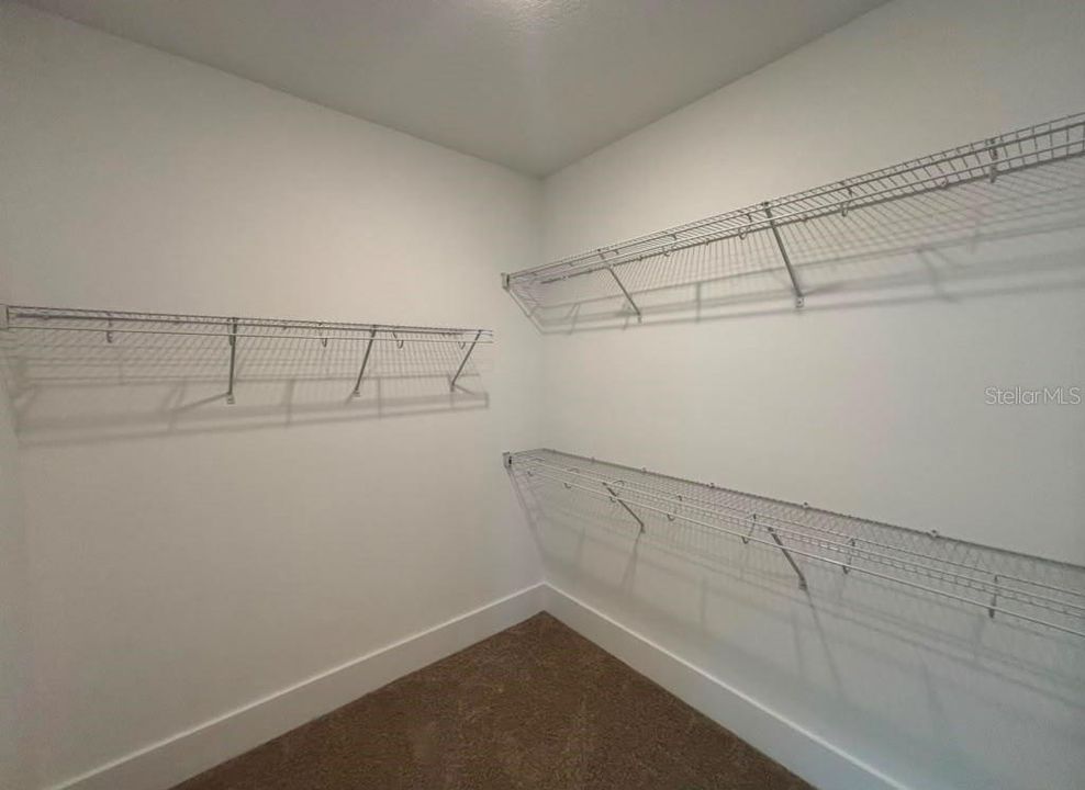 В аренду: $3,800 (4 спален, 3 ванн, 2500 Квадратных фут)