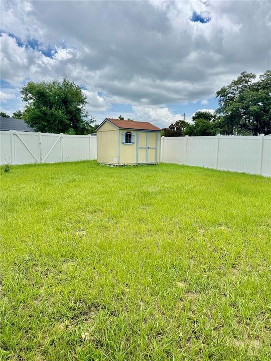 En Venta: $304,995 (3 camas, 2 baños, 1756 Pies cuadrados)