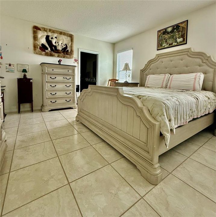 En Venta: $304,995 (3 camas, 2 baños, 1756 Pies cuadrados)
