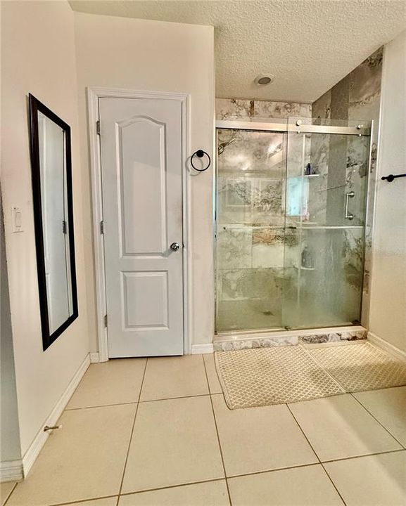 En Venta: $304,995 (3 camas, 2 baños, 1756 Pies cuadrados)