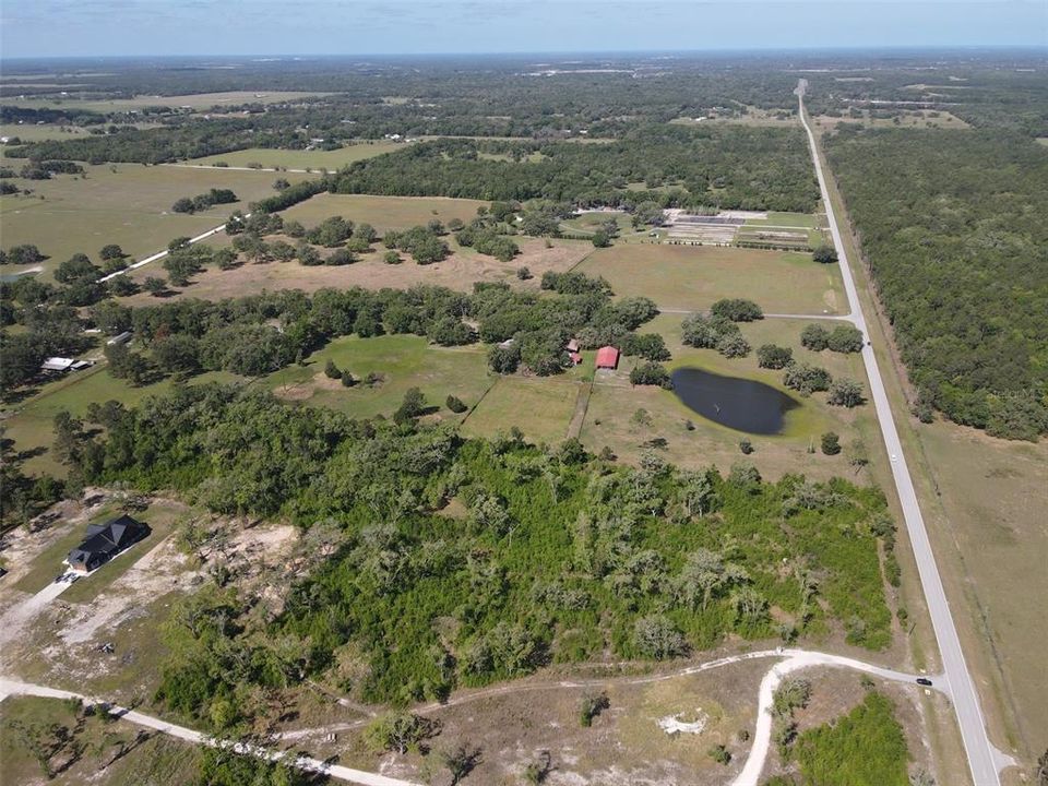 待售: $399,999 (9.60 acres)
