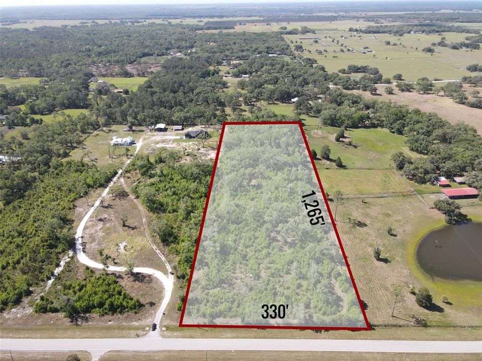 待售: $399,999 (9.60 acres)