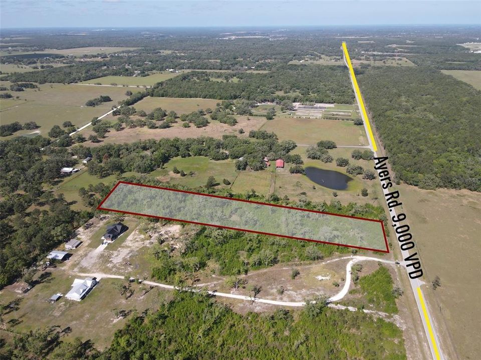 待售: $399,999 (9.60 acres)