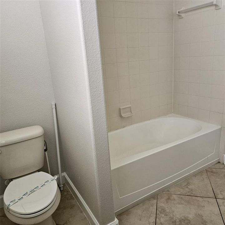 For Rent: $2,900 (4 beds, 3 baths, 2293 Square Feet)