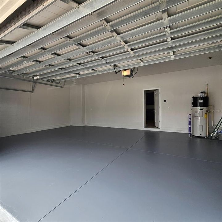 For Rent: $2,900 (4 beds, 3 baths, 2293 Square Feet)