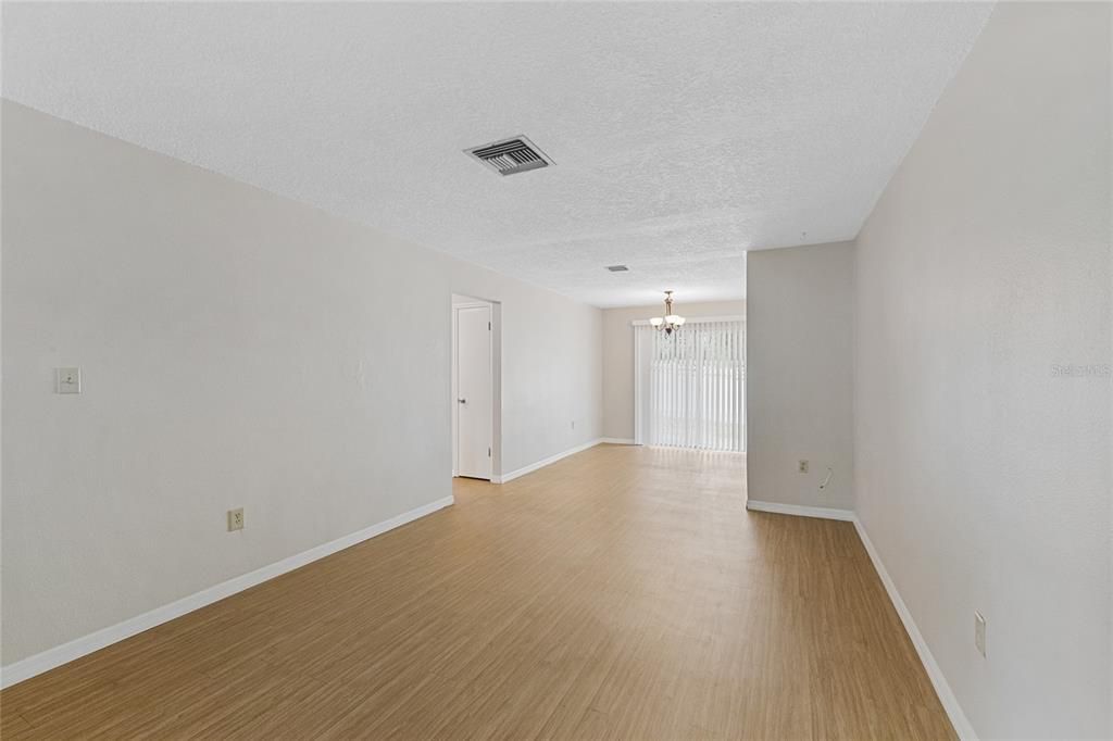 For Sale: $550,000 (0 beds, 0 baths, 1570 Square Feet)