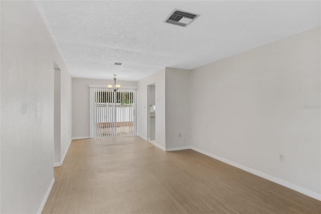 For Sale: $550,000 (0 beds, 0 baths, 1570 Square Feet)