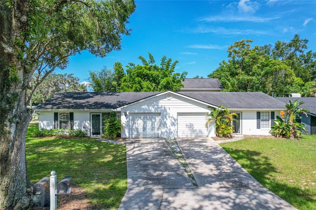 For Sale: $550,000 (0 beds, 0 baths, 1570 Square Feet)