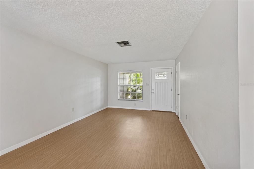 For Sale: $550,000 (0 beds, 0 baths, 1570 Square Feet)
