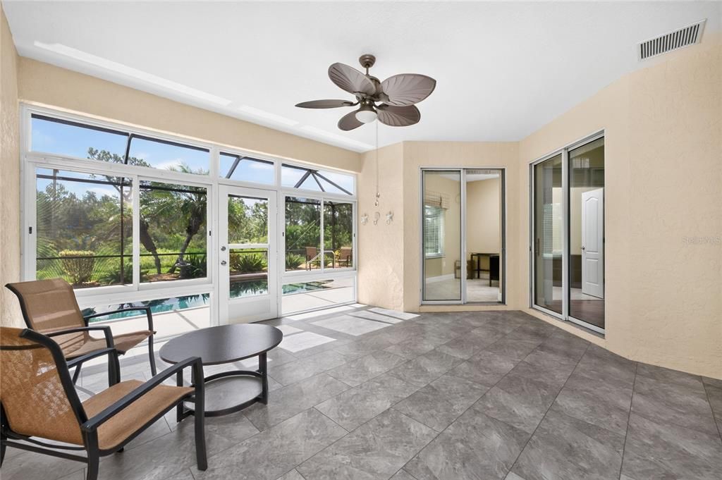 En Venta: $499,000 (3 camas, 2 baños, 2070 Pies cuadrados)