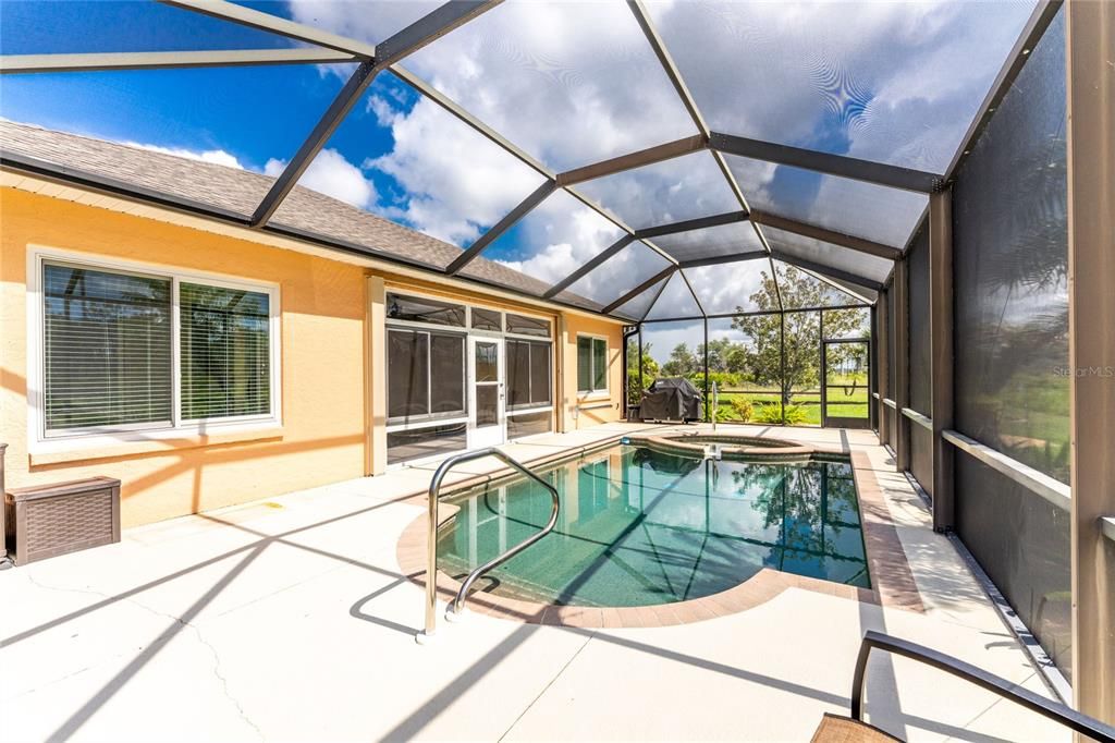 En Venta: $499,000 (3 camas, 2 baños, 2070 Pies cuadrados)