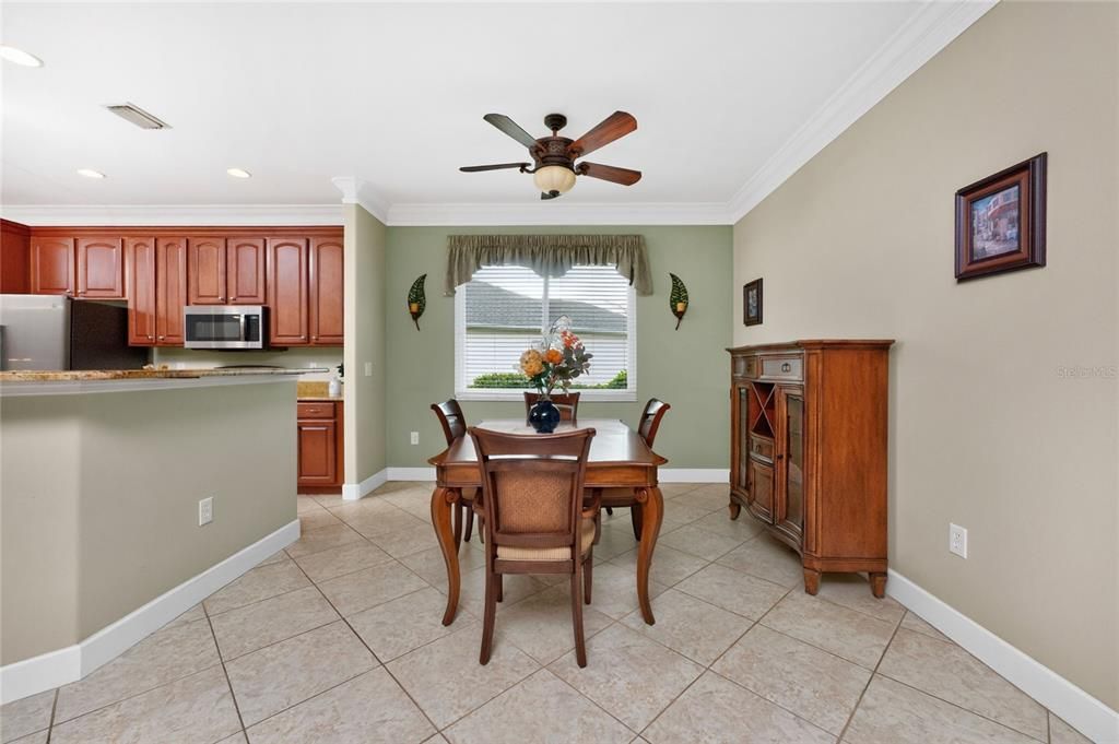 En Venta: $499,000 (3 camas, 2 baños, 2070 Pies cuadrados)