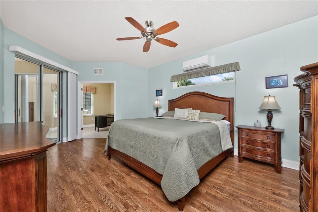 En Venta: $499,000 (3 camas, 2 baños, 2070 Pies cuadrados)