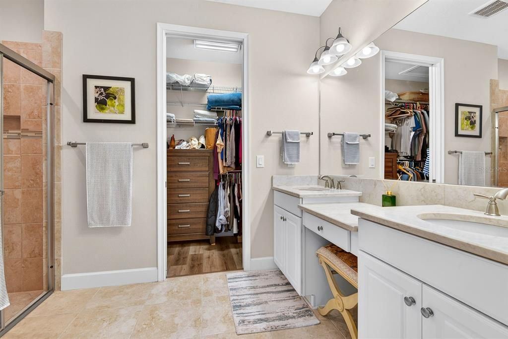 For Sale: $375,000 (2 beds, 2 baths, 1582 Square Feet)