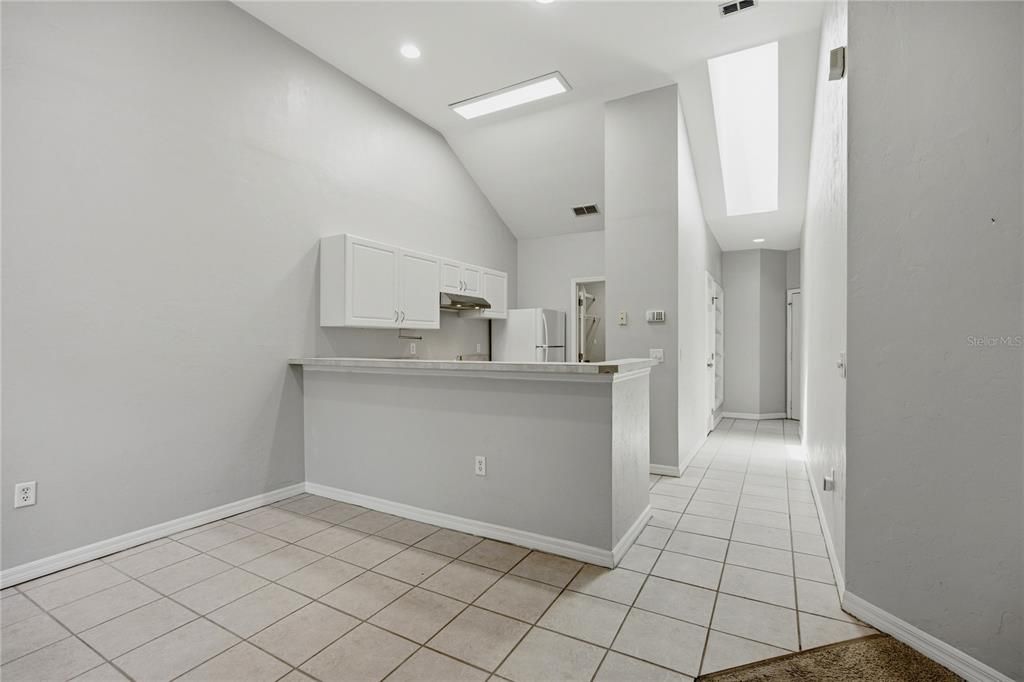 For Rent: $1,800 (3 beds, 2 baths, 1650 Square Feet)