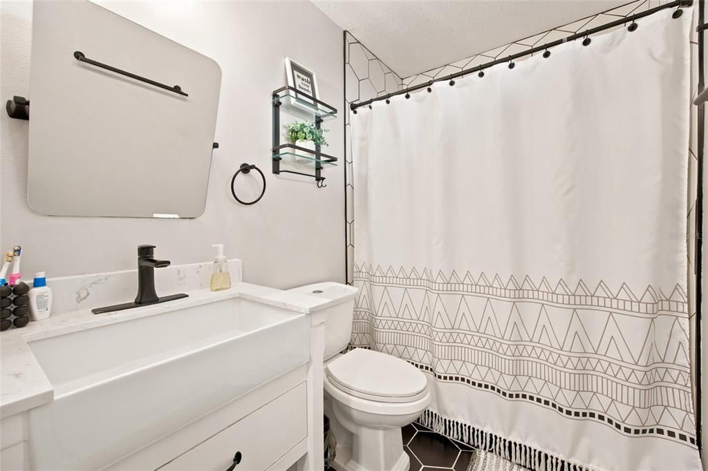 Active With Contract: $439,900 (4 beds, 2 baths, 2238 Square Feet)