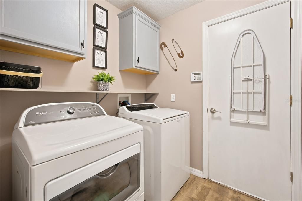 Active With Contract: $439,900 (4 beds, 2 baths, 2238 Square Feet)