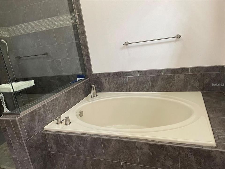 В аренду: $3,750 (4 спален, 3 ванн, 4126 Квадратных фут)