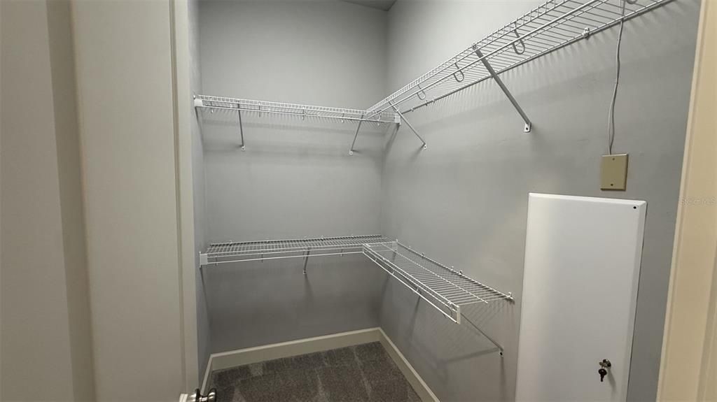 В аренду: $4,100 (4 спален, 3 ванн, 2607 Квадратных фут)