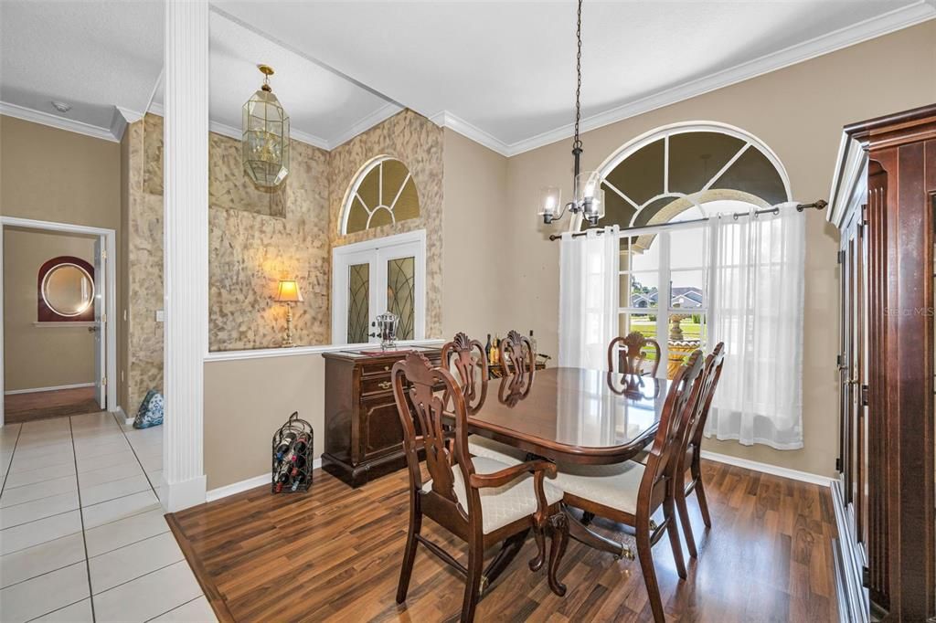 En Venta: $679,900 (5 camas, 3 baños, 2680 Pies cuadrados)