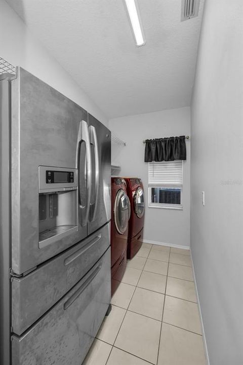 En Venta: $679,900 (5 camas, 3 baños, 2680 Pies cuadrados)