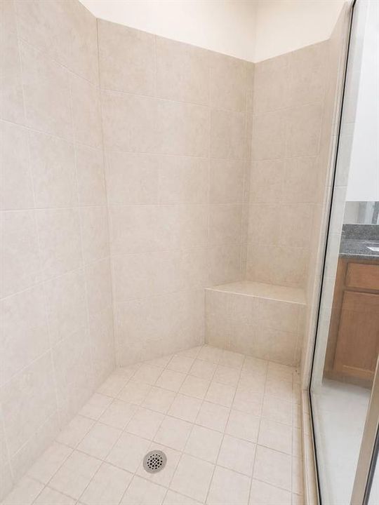 En Renta: $3,300 (4 camas, 3 baños, 2804 Pies cuadrados)