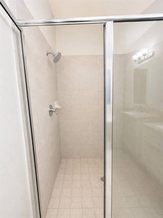 En Renta: $3,300 (4 camas, 3 baños, 2804 Pies cuadrados)