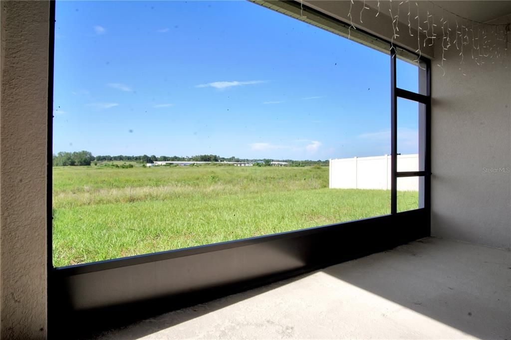 For Rent: $2,300 (4 beds, 3 baths, 2200 Square Feet)
