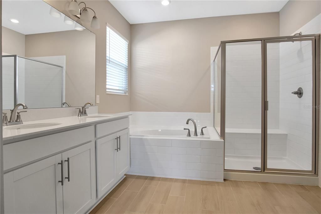 For Rent: $2,300 (4 beds, 3 baths, 2200 Square Feet)
