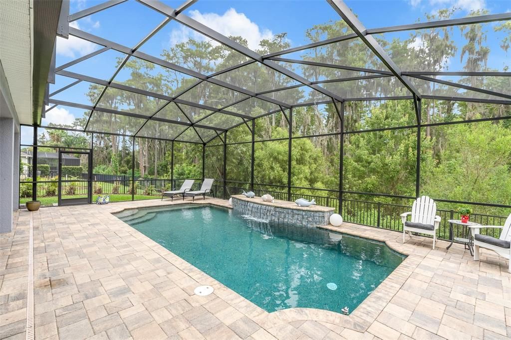 For Sale: $1,099,000 (6 beds, 5 baths, 4741 Square Feet)
