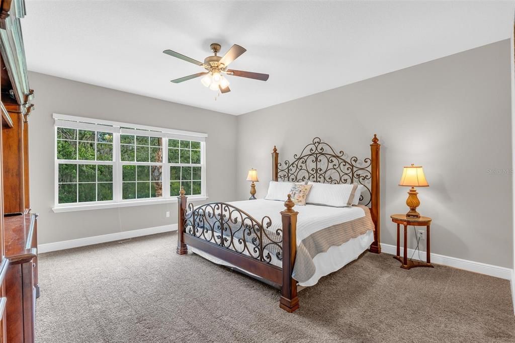 For Sale: $1,099,000 (6 beds, 5 baths, 4741 Square Feet)