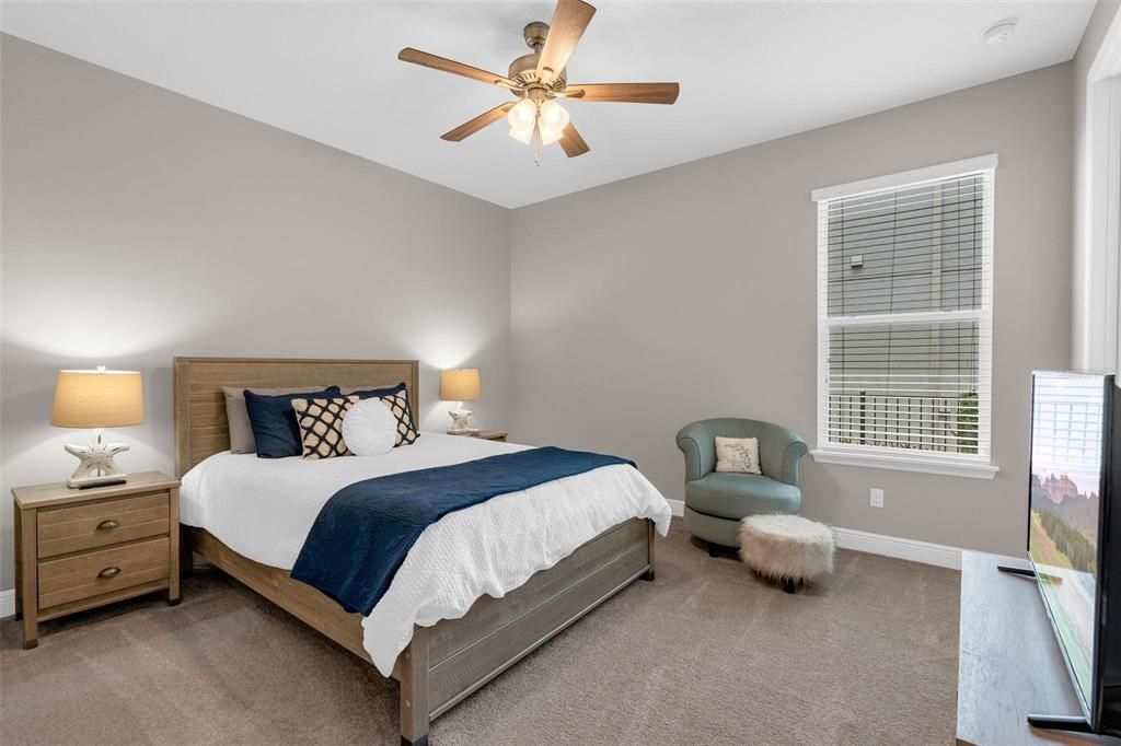 For Sale: $1,099,000 (6 beds, 5 baths, 4741 Square Feet)