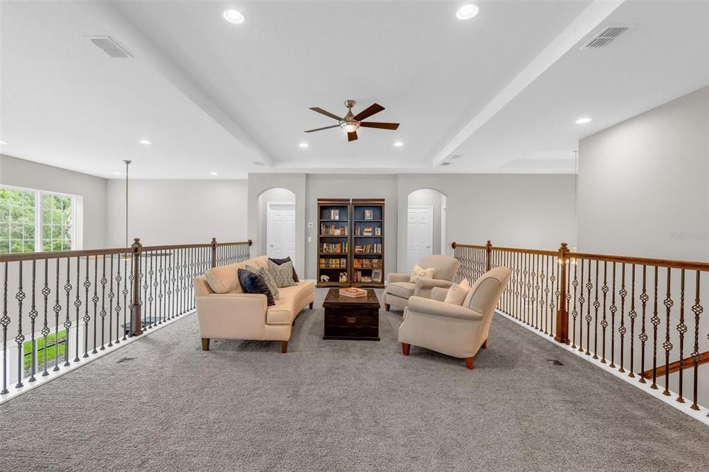 For Sale: $1,099,000 (6 beds, 5 baths, 4741 Square Feet)