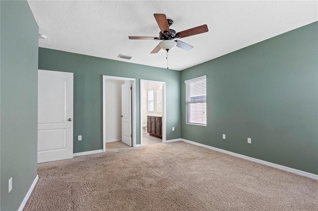 For Sale: $349,900 (3 beds, 2 baths, 1626 Square Feet)