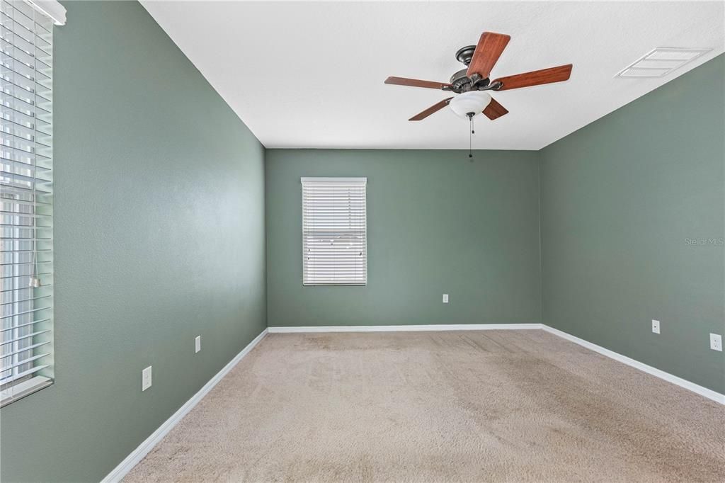 For Sale: $349,900 (3 beds, 2 baths, 1626 Square Feet)