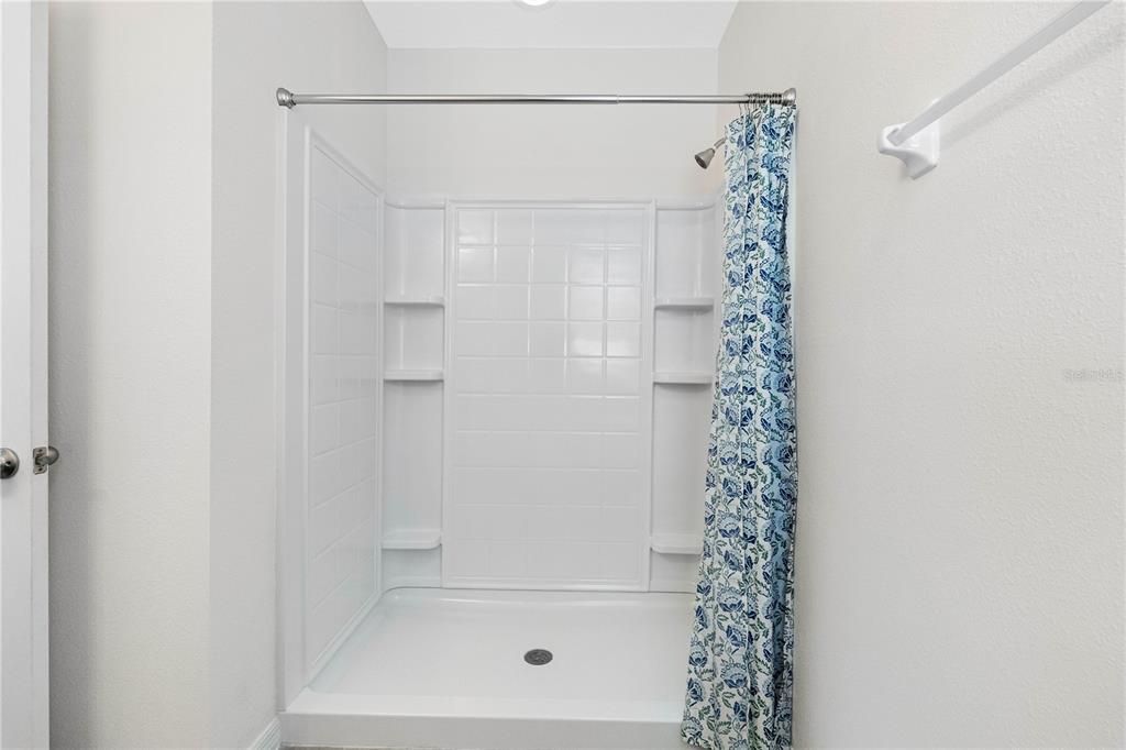 For Sale: $349,900 (3 beds, 2 baths, 1626 Square Feet)