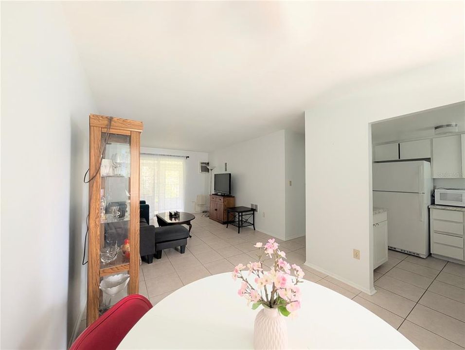 В аренду: $1,200 (1 спален, 1 ванн, 576 Квадратных фут)