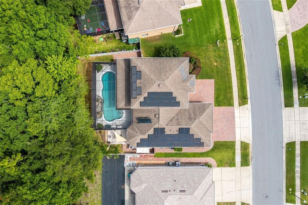 Activo con contrato: $699,900 (5 camas, 3 baños, 3484 Pies cuadrados)