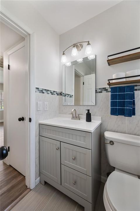 For Sale: $250,000 (3 beds, 1 baths, 1048 Square Feet)