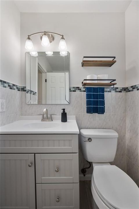 For Sale: $250,000 (3 beds, 1 baths, 1048 Square Feet)