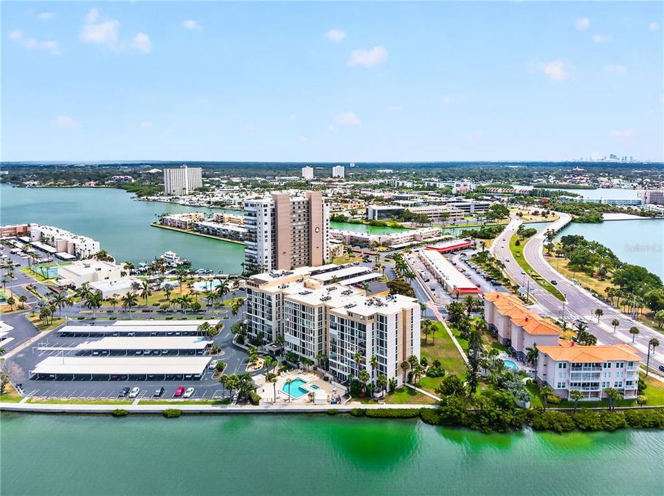 For Sale: $365,000 (2 beds, 2 baths, 1230 Square Feet)