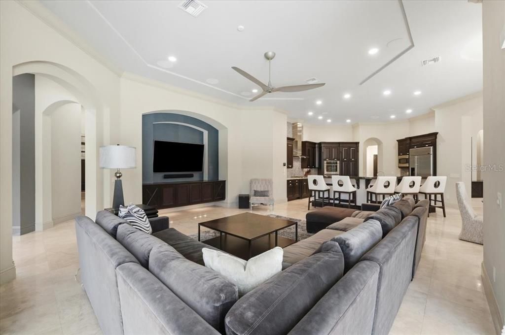 En Venta: $3,250,000 (4 camas, 4 baños, 5616 Pies cuadrados)