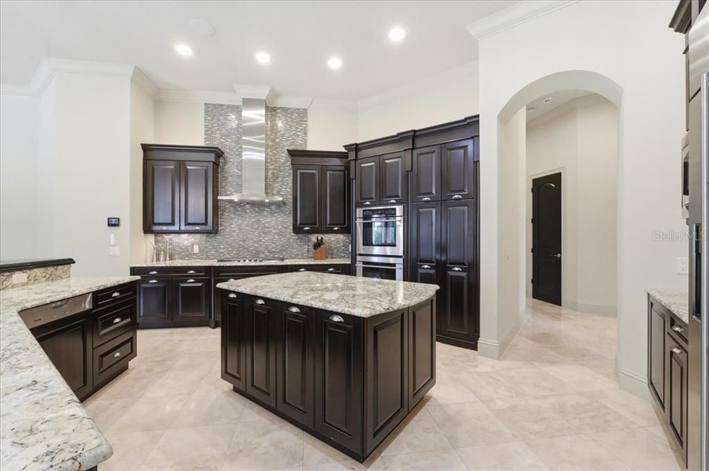 En Venta: $3,250,000 (4 camas, 4 baños, 5616 Pies cuadrados)