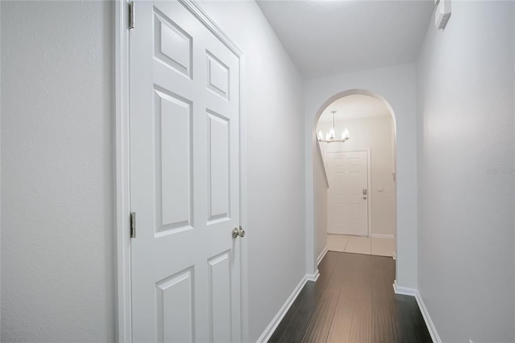 For Sale: $275,000 (2 beds, 2 baths, 1322 Square Feet)