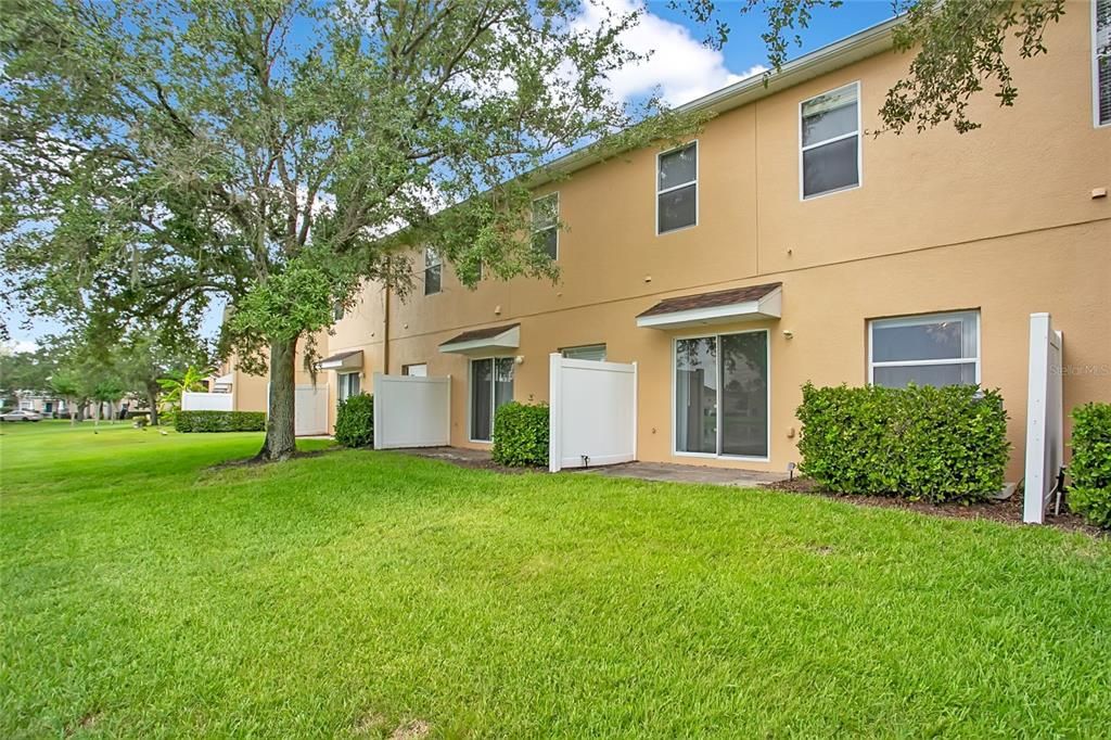 For Sale: $275,000 (2 beds, 2 baths, 1322 Square Feet)